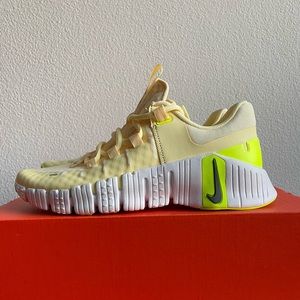 Women’s Nike Metcon Citron Yellow 8